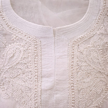 Elegant White Chikankari Kurti – Georgette